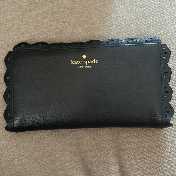 Kate Spade Scalloped Handbag and Wallet - Picture 2 of 9